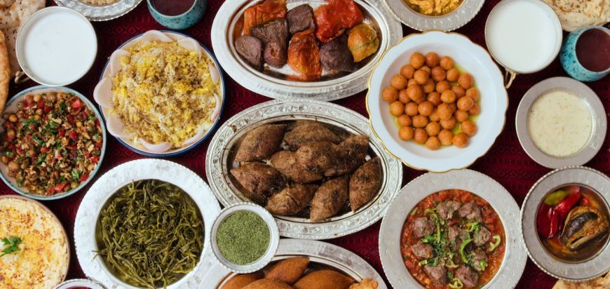 De ce nu te saturi dupa ce mananci. Afla care sunt cauzele